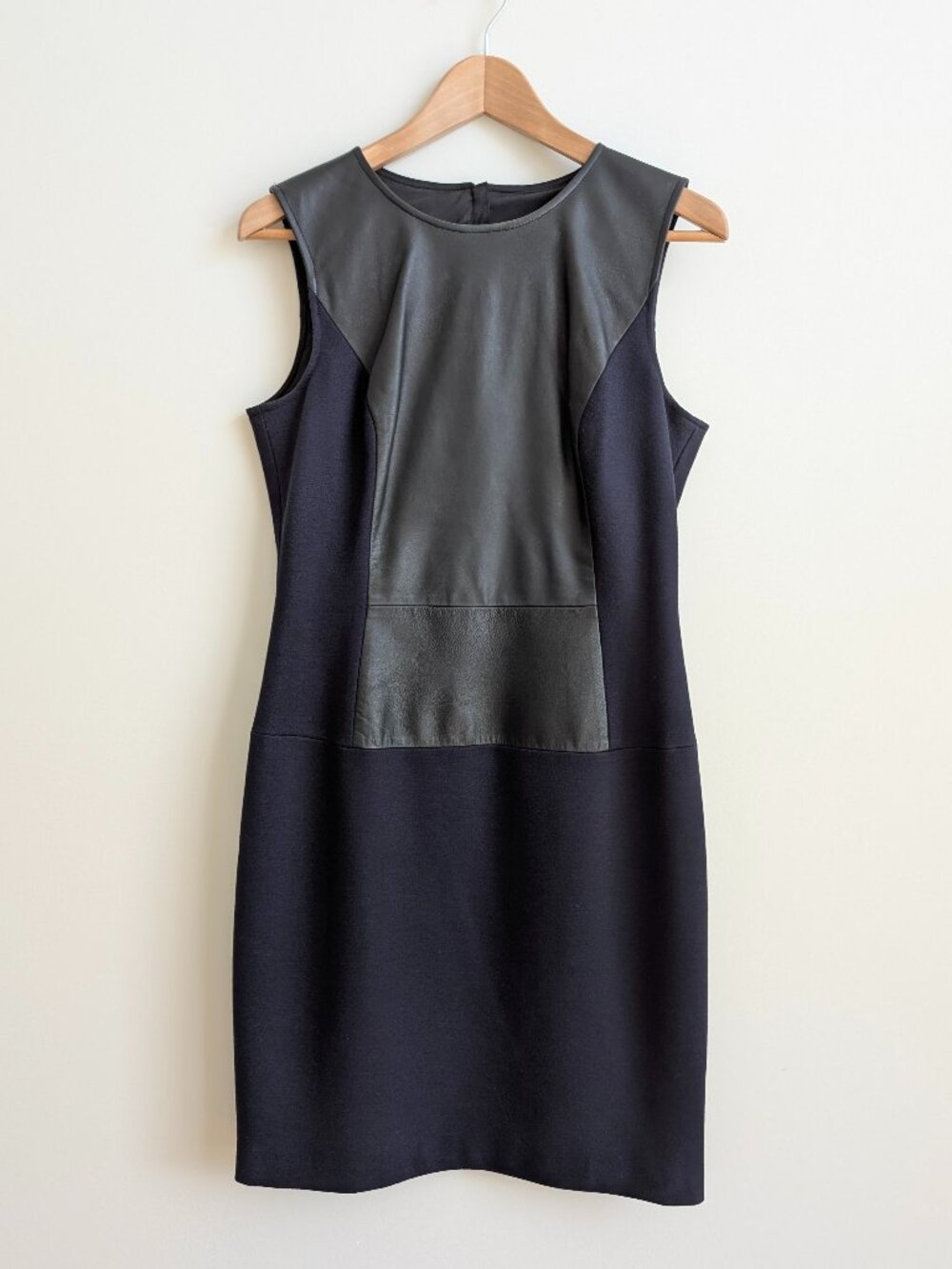 Judith & Charles wool and leather navy blue and black sheath dress size 6